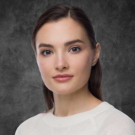 Anika Turc headshot